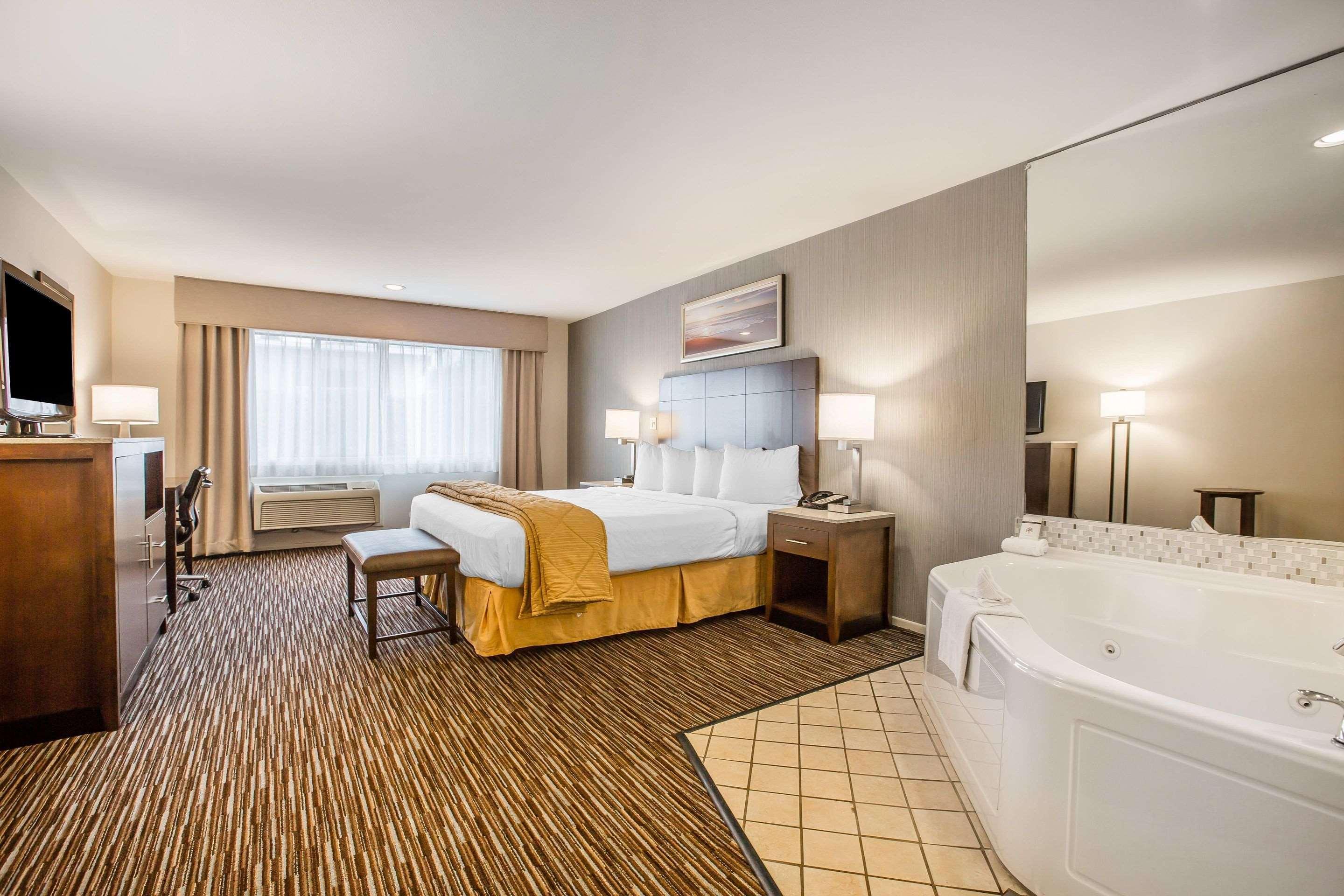 Quality Inn & Suites Hermosa Beach Extérieur photo